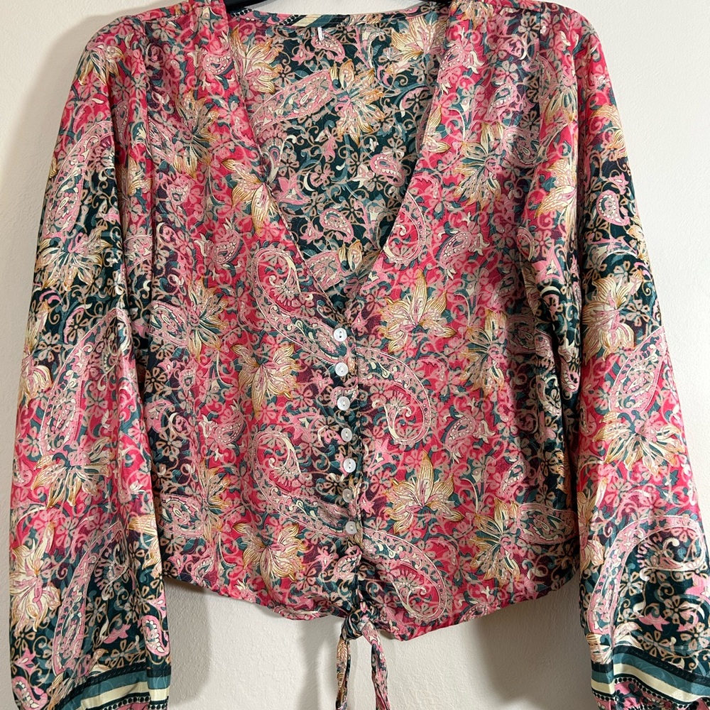 Karma Highway Crop Blouse Top OS One Size Tie Front Silky Boho Floral Paisley